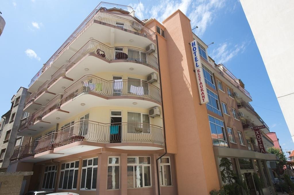 Семеен Хотел Елена Палас Nesebar Ngoại thất bức ảnh